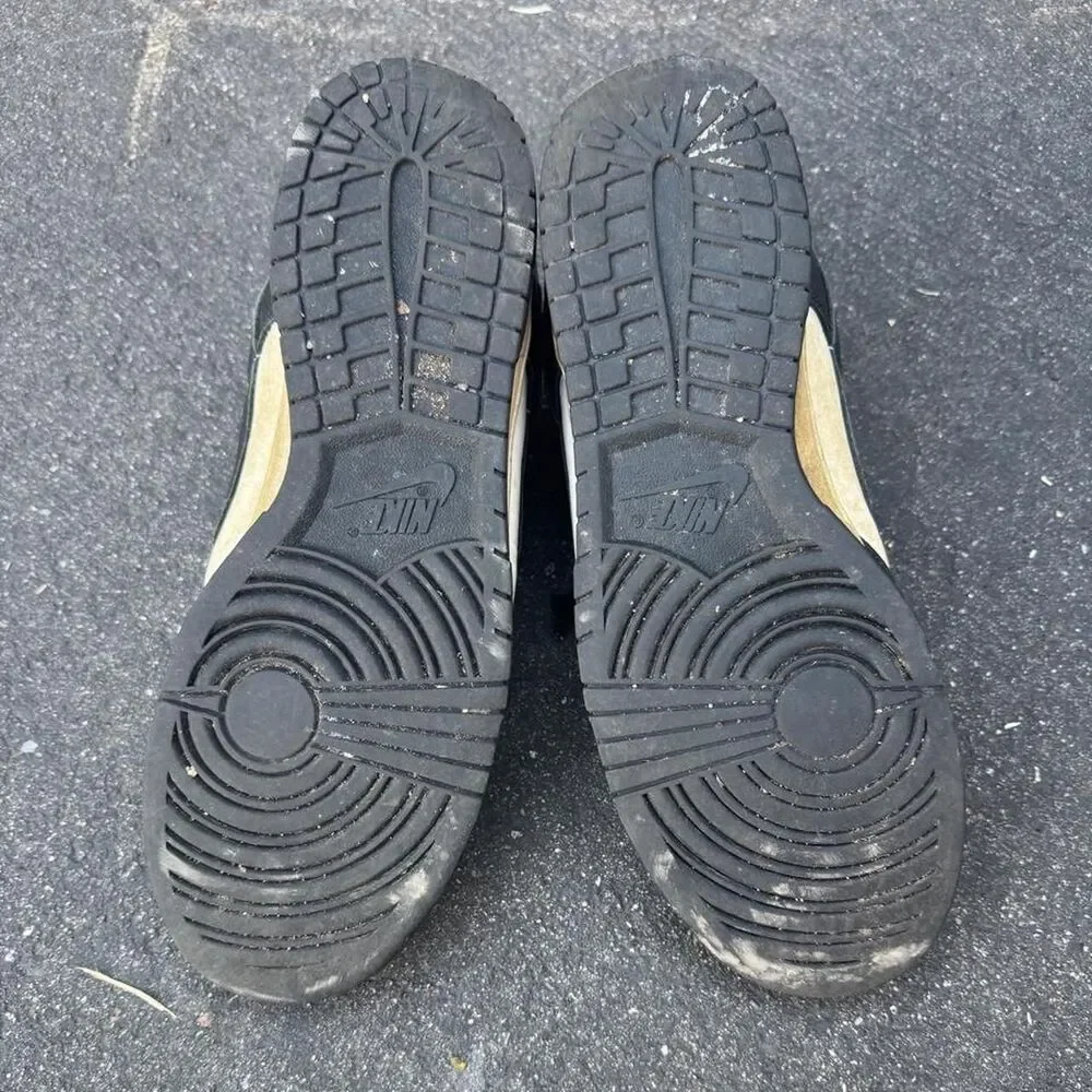 Nike Men's Black and White Trainers